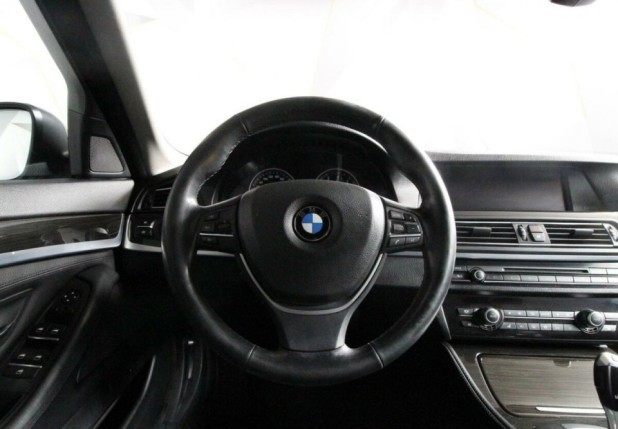 Автомобиль BMW, 5 серия, 2012 года, AT, пробег 103512 км