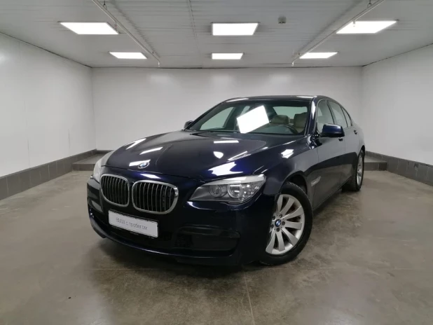 Автомобиль BMW, 7 серия, 2012 года, AT, пробег 87883 км