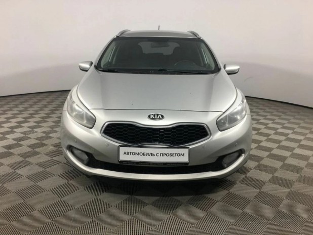 Автомобиль KIA, Cee’d, 2014 года, AT, пробег 124731 км