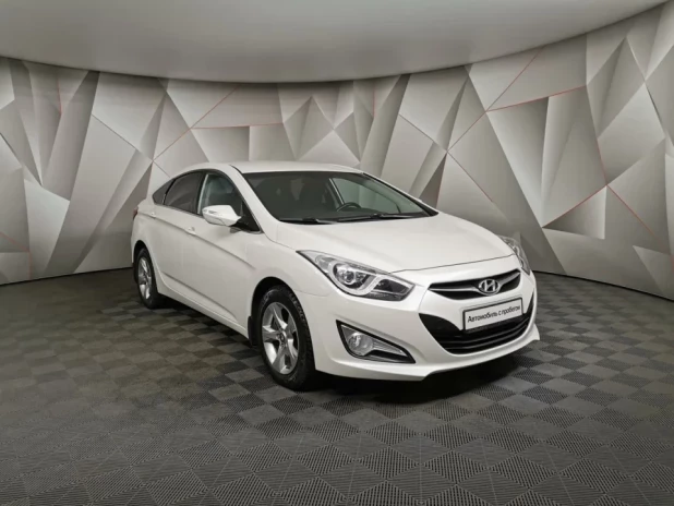 Автомобиль Hyundai, i40, 2015 года, AT, пробег 103444 км