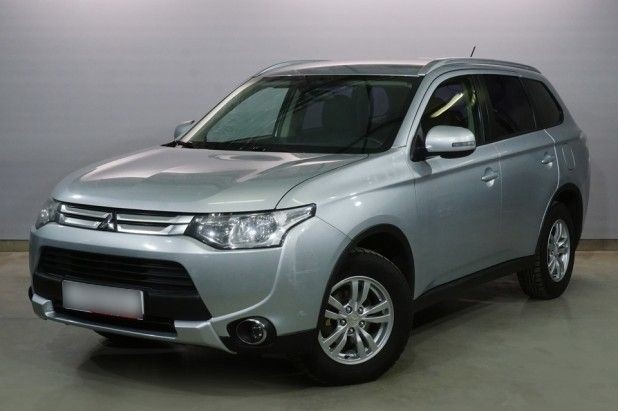 Автомобиль Mitsubishi, Outlander, 2014 года, Вариатор, пробег 122565 км