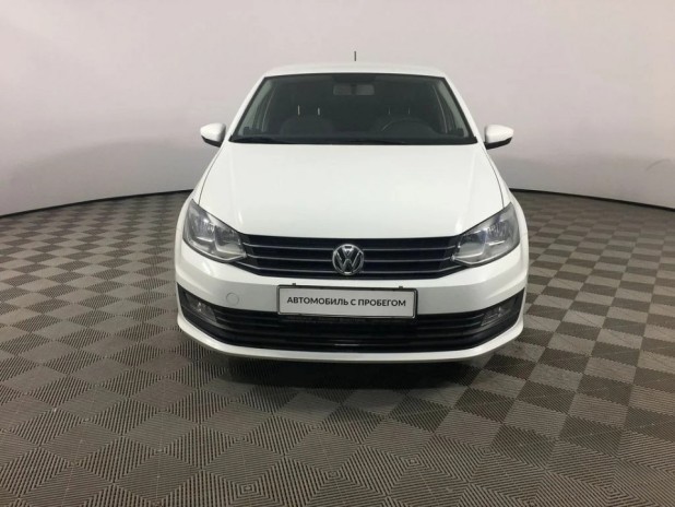 Автомобиль Volkswagen, Polo, 2019 года, AT, пробег 39830 км