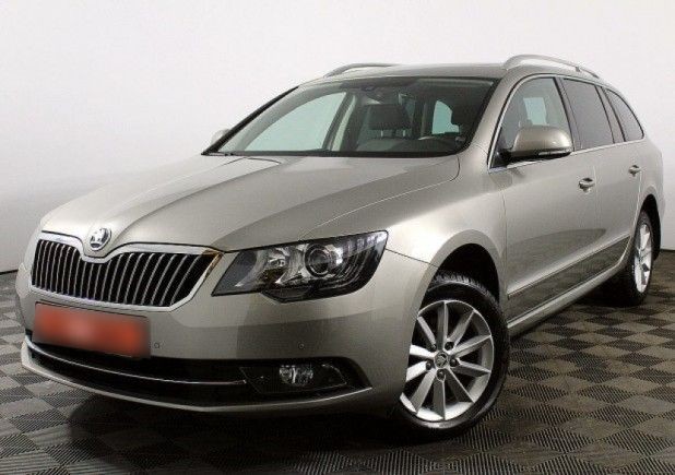 Автомобиль Skoda, Superb, 2013 года, Робот, пробег 64077 км