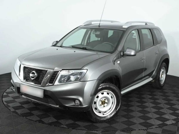 Автомобиль Nissan, Terrano, 2015 года, МТ, пробег 115610 км