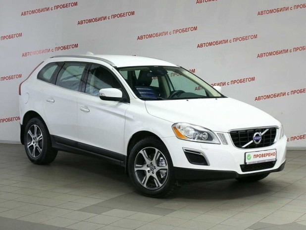 Автомобиль Volvo, XC60, 2012 года, AT, пробег 129524 км