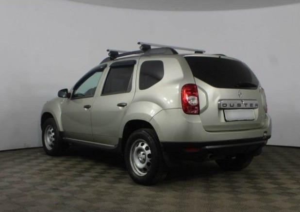 Автомобиль Renault, Duster, 2014 года, МТ, пробег 109350 км